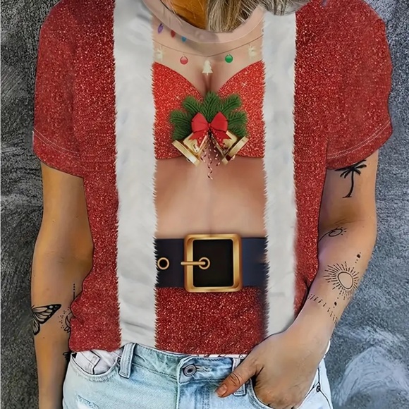 Gildan Tops - Festive Red Santa Graphic Women's Top